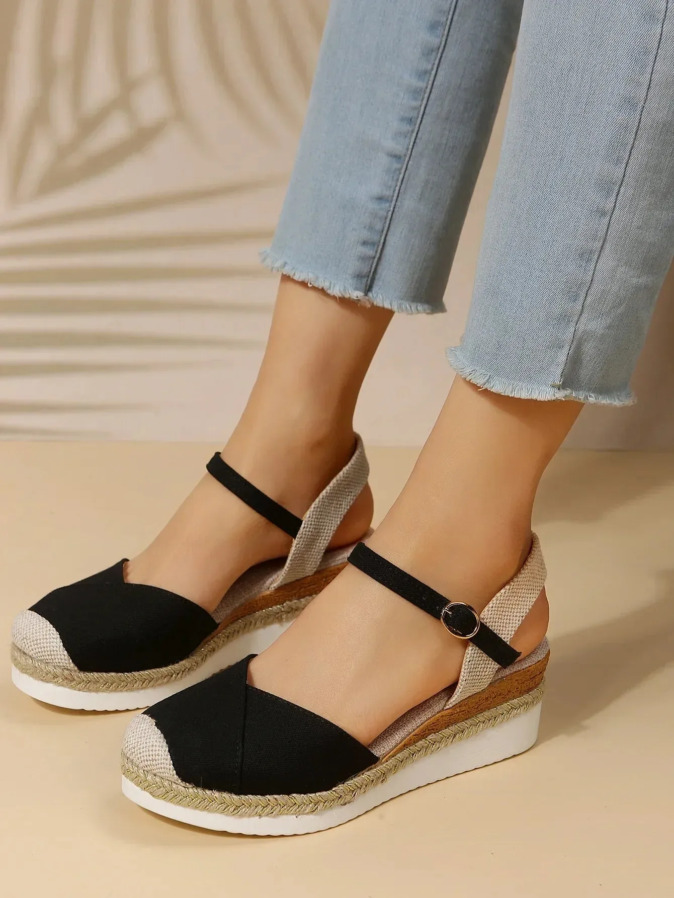 Courtney | Women's Closed Toe Wedge Sandals