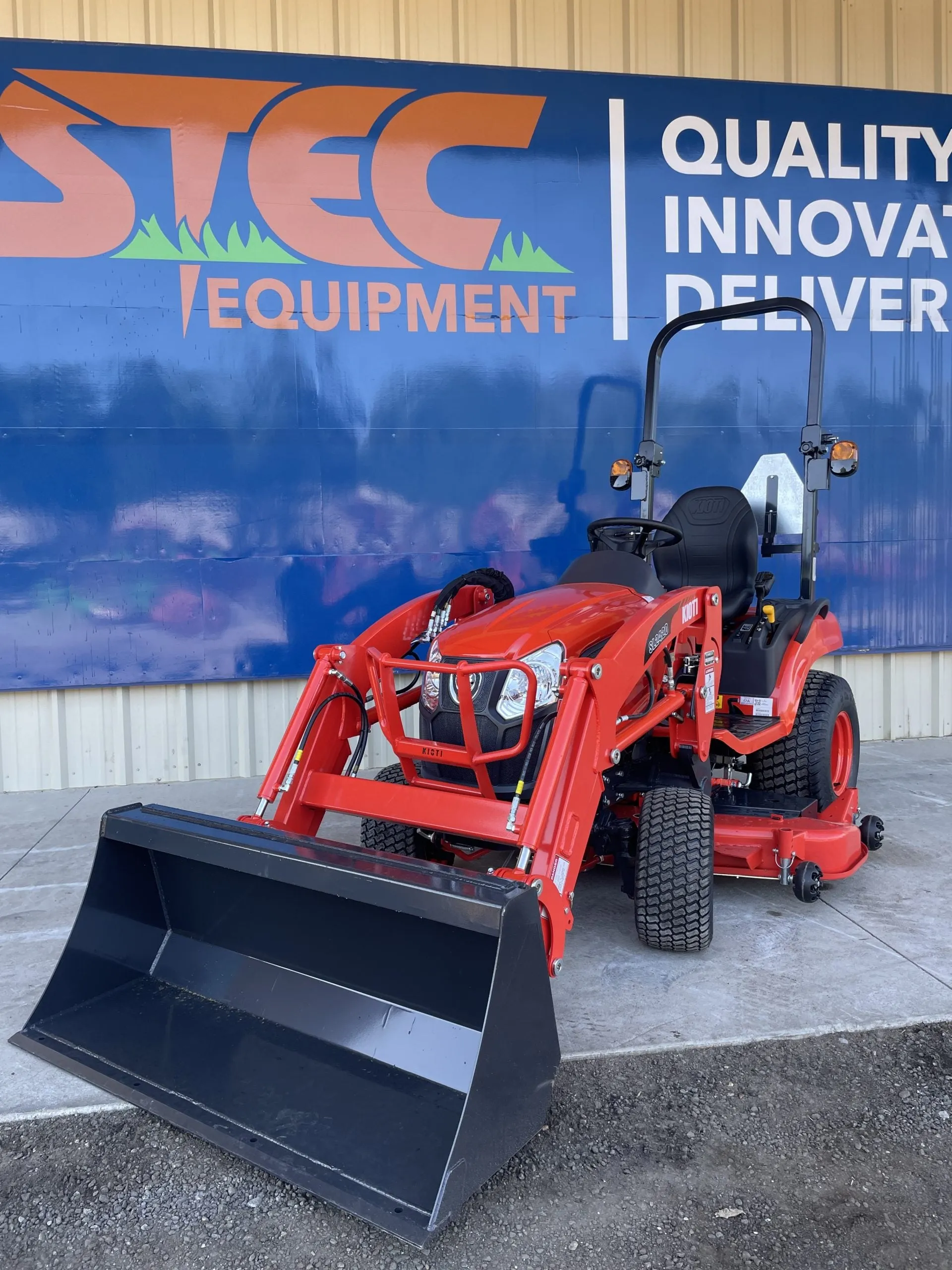 Kioti CS2220 Sub-Compact Tractor With Loader & Mid-Mount Mower | 21HP Gross Power | Hydrostatic Transmission, Ergonomic Controls