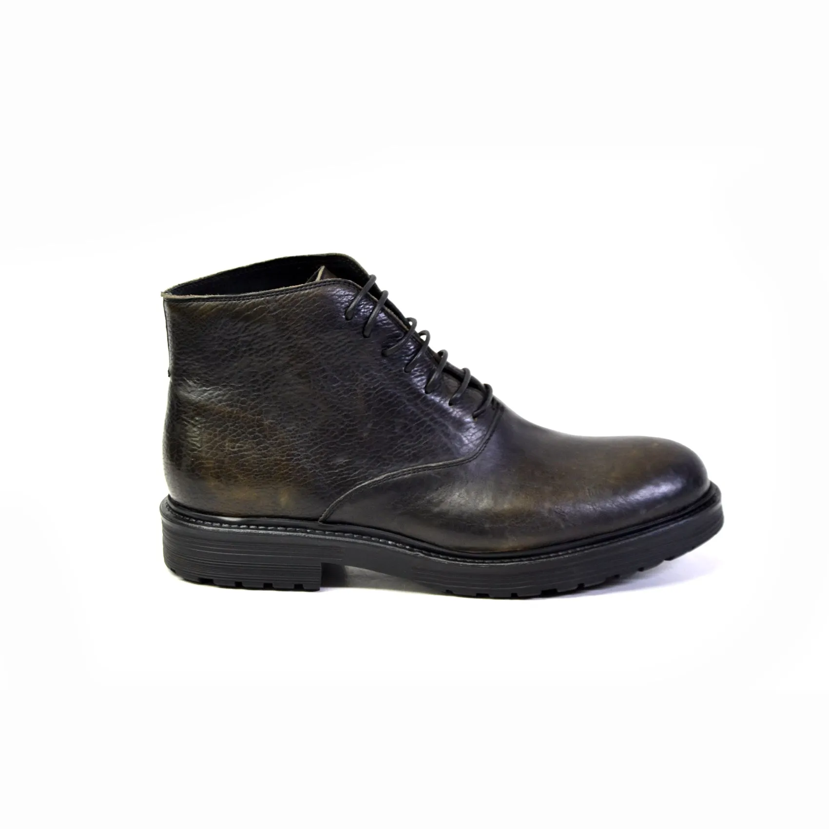 LAST PAIRS 42/43/44/45- TDM CHUKKA