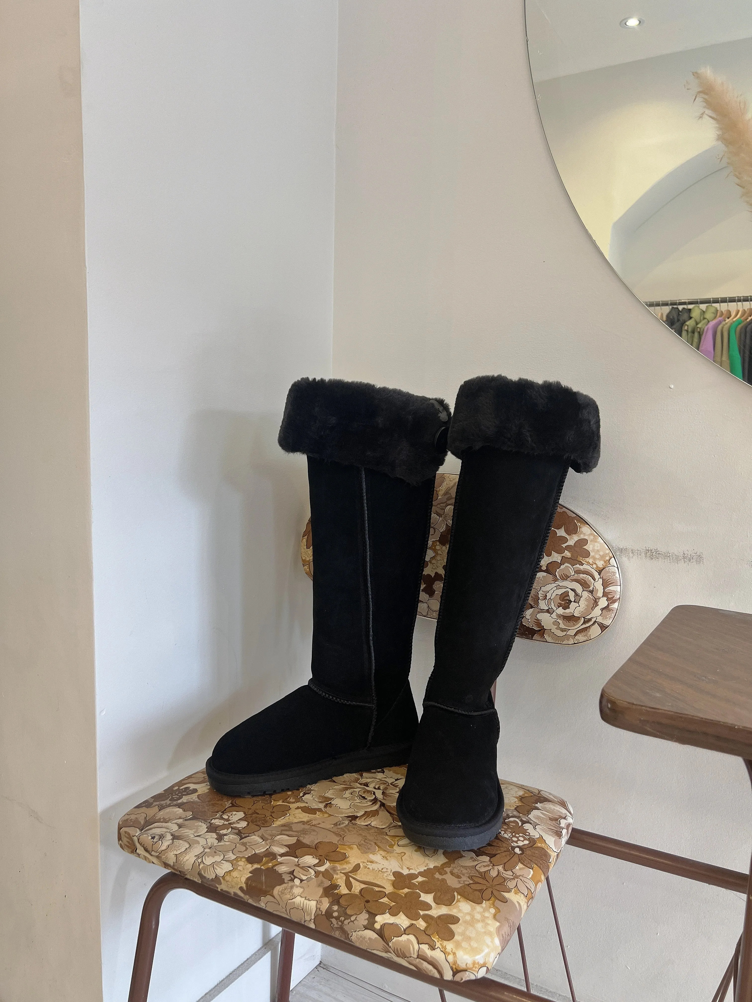 NELLA Knee high sherpa boots